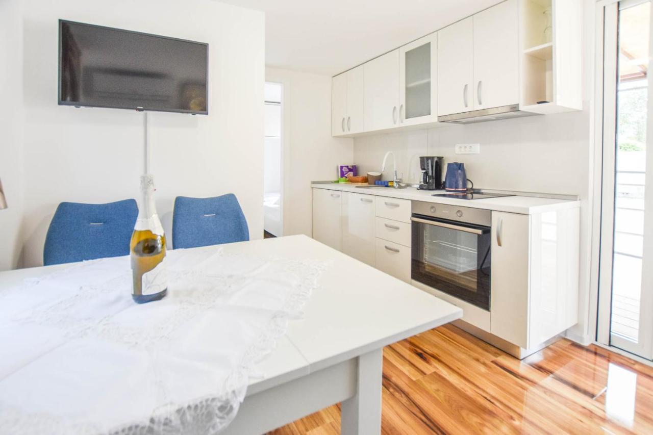 Mobile Home Dandelion Biograd Na Moru Exterior foto